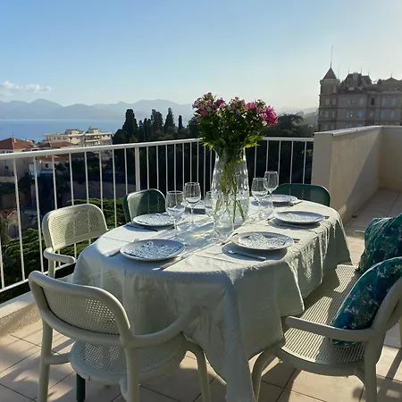 Daire Vue A Couper Le Souffle - Nouveau Entierement Renove