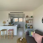 Vue A Couper Le Souffle - Nouveau Entierement Renove Daire