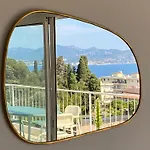 Vue A Couper Le Souffle - Nouveau Entierement Renove Daire