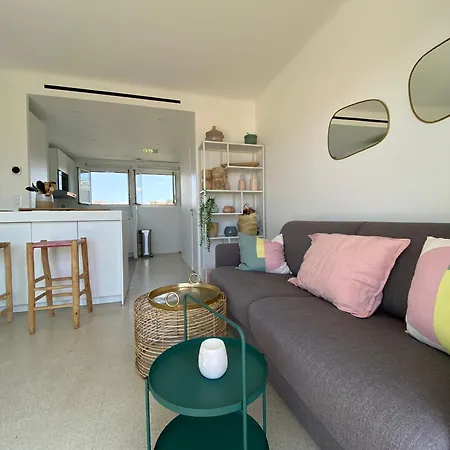 Vue à Couper Le Souffle - Nouveau Entièrement Rénové Appartement
